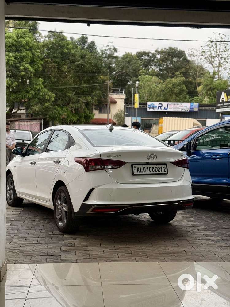 Hyundai Verna 1.5 Sx Ivt, 2020, Petrol
