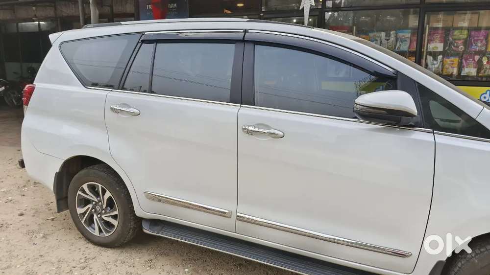 Toyota Innova Crysta