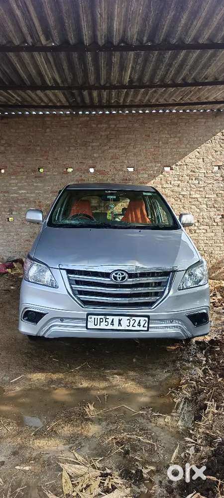 Toyota Innova 2010 Diesel 190000 Km Driven