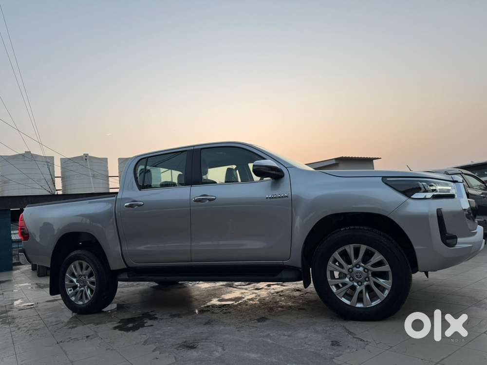 Toyota Hilux 2025 Diesel Well Maintained