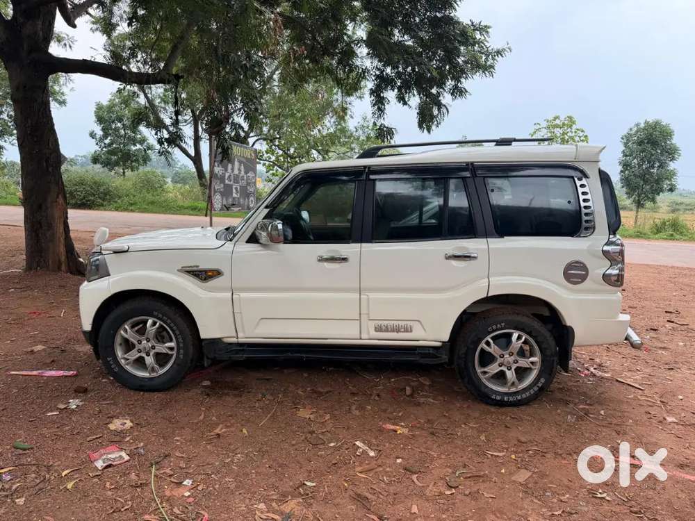 Mahindra Scorpio Diesel 2016 Variant