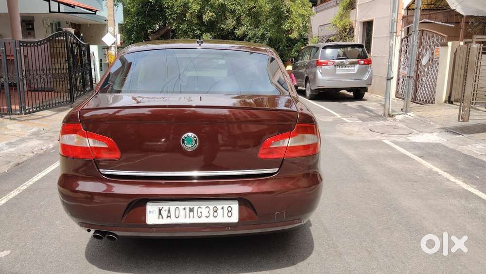 Skoda Superb 1.8 Elegance Tsi At, 2011, Petrol
