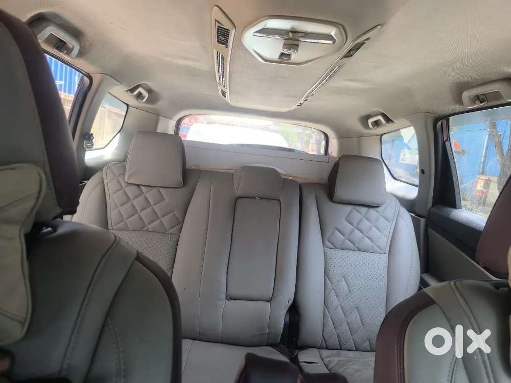 Mahindra Marazzo M4 11 October  2018 Diesel 85000 Km
