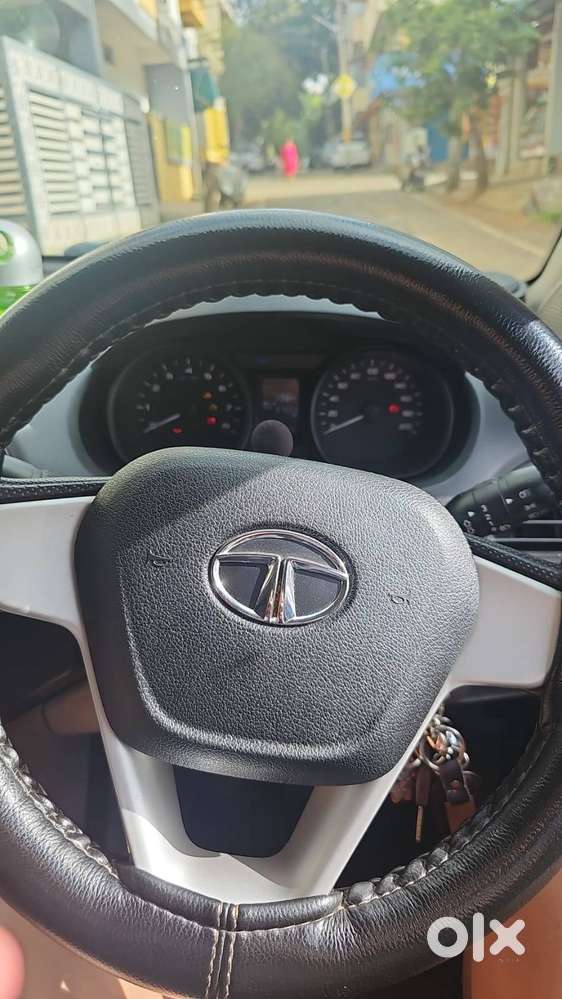 Tata Tiago Xe Petrol 2018