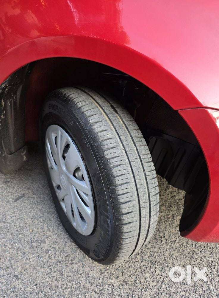 Maruti Suzuki Swift Dzire 1.2 Lxi Bsiv, 2011, Petrol