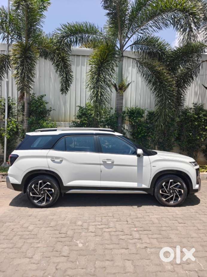 Hyundai Alcazar Signature 1.5 Petrol Dct 6str, 2024, Petrol