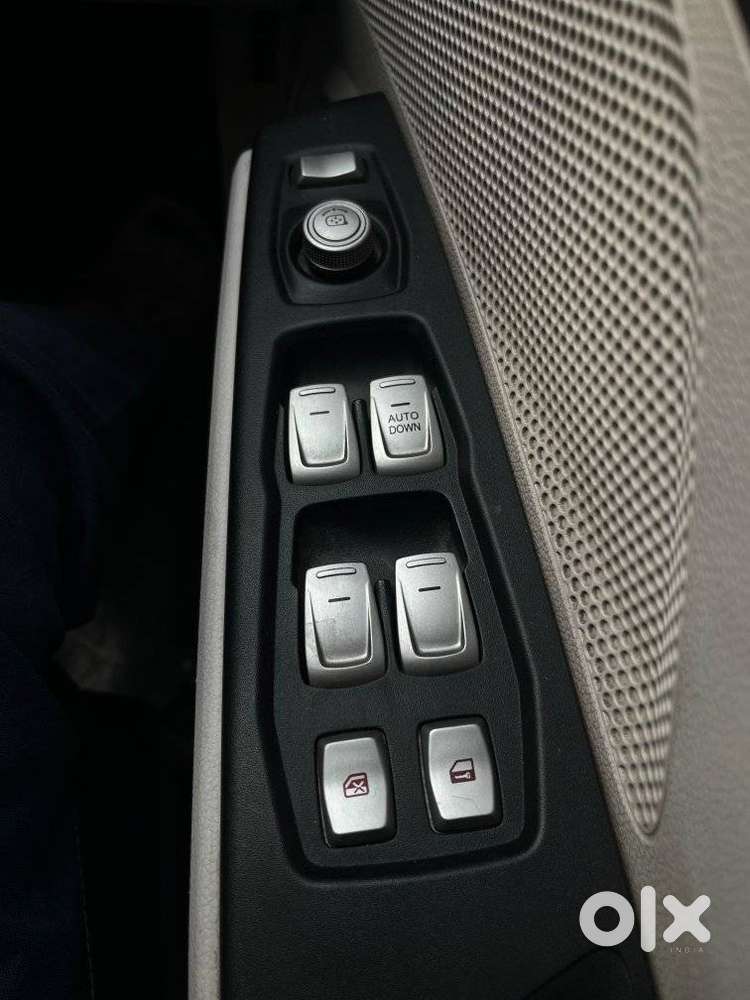 Mahindra Xuv300 W6, 2021, Petrol