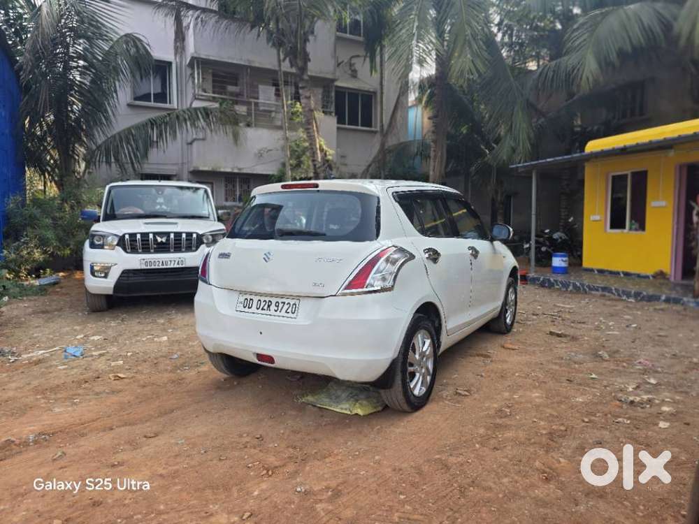 Maruti Suzuki Swift Zxi, 2014, Petrol