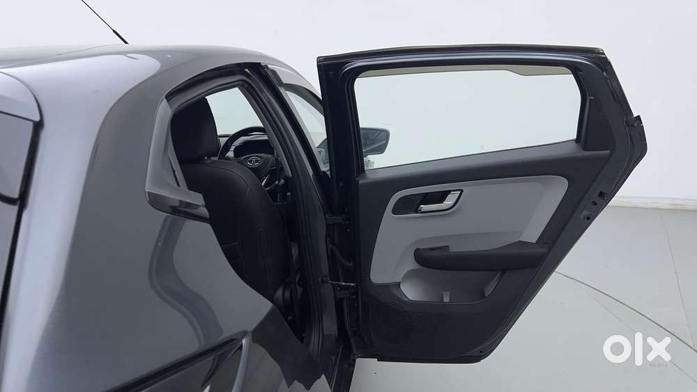 Tata Altroz Xz, 2021, Petrol
