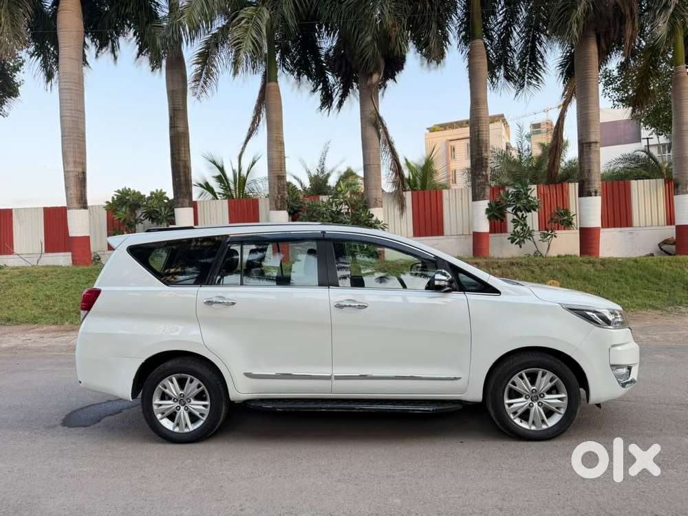 Toyota Innova Crysta 2.4 Z 7 Str, 2016, Diesel