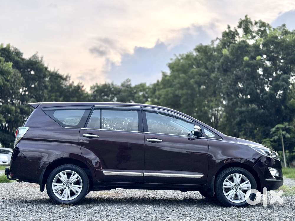 Toyota Innova Crysta [2020-ongoing] 2.7 Zx At 7 Str, 2016, Petrol