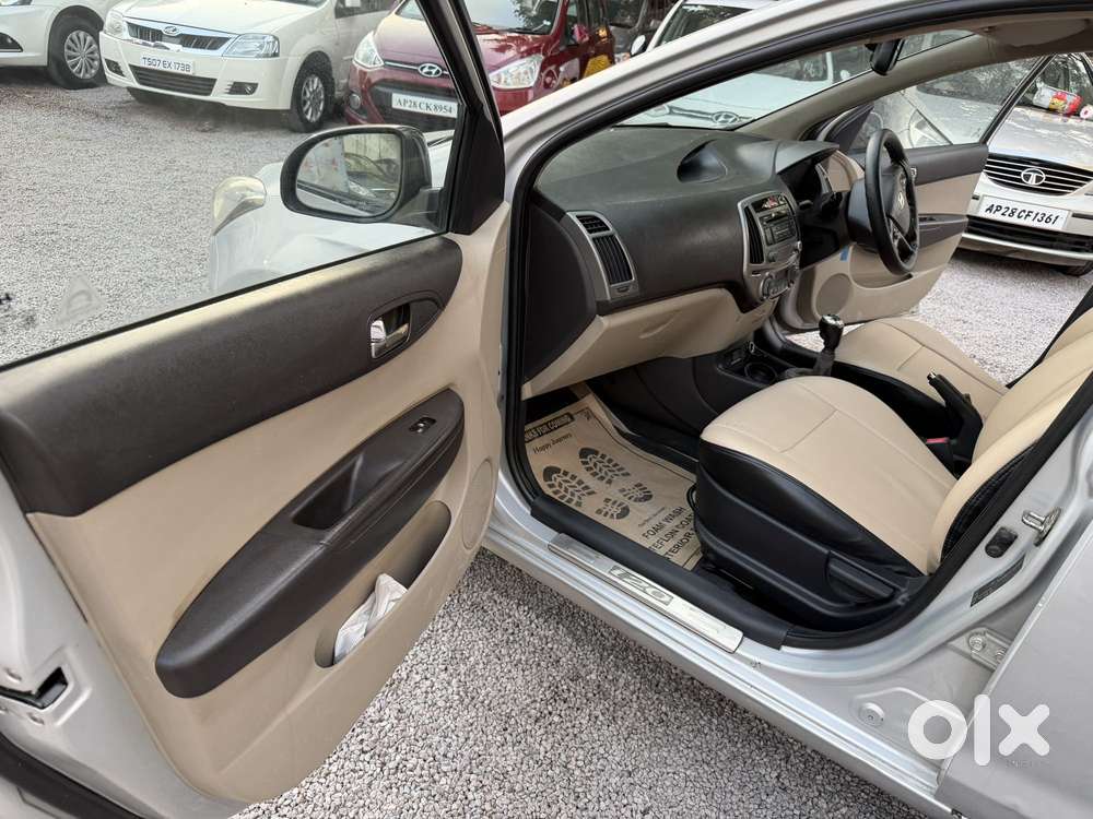 Hyundai I20 Sportz 1.4 Crdi 6 Speed Bs-iv, 2012, Diesel