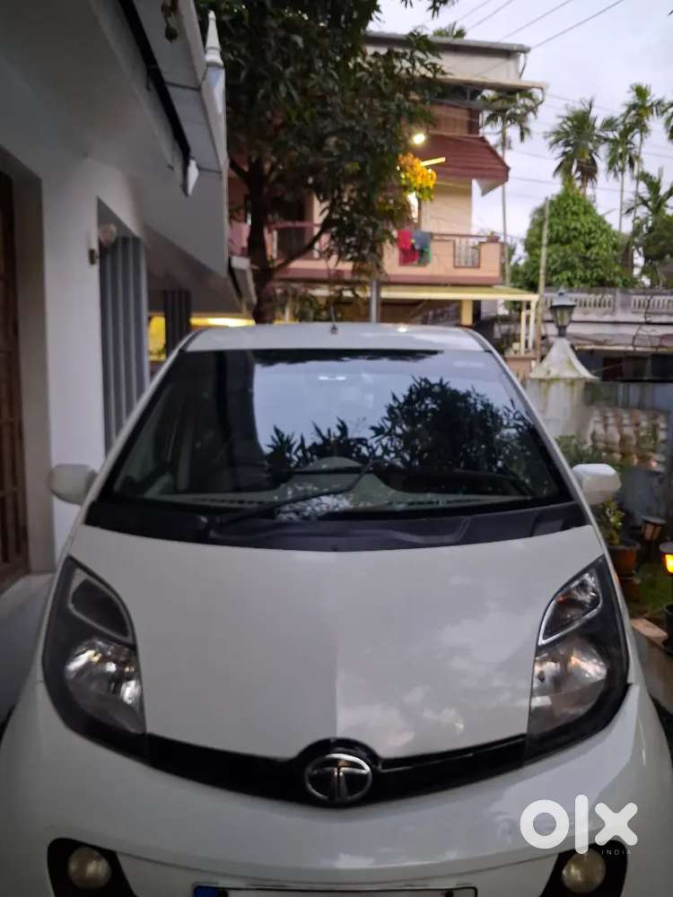 Tata Nano Genx Xta 2016