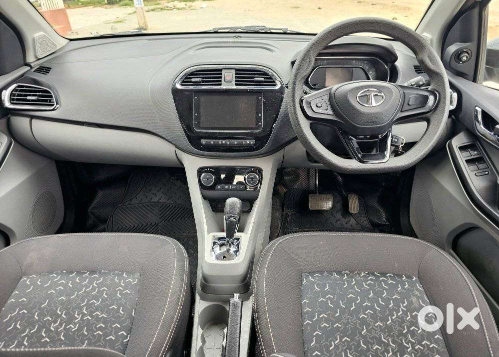 Tata Tiago 1.2 Revotron Xza, 2020, Petrol