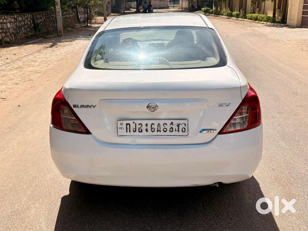 Nissan Sunny Xv, 2014, Petrol