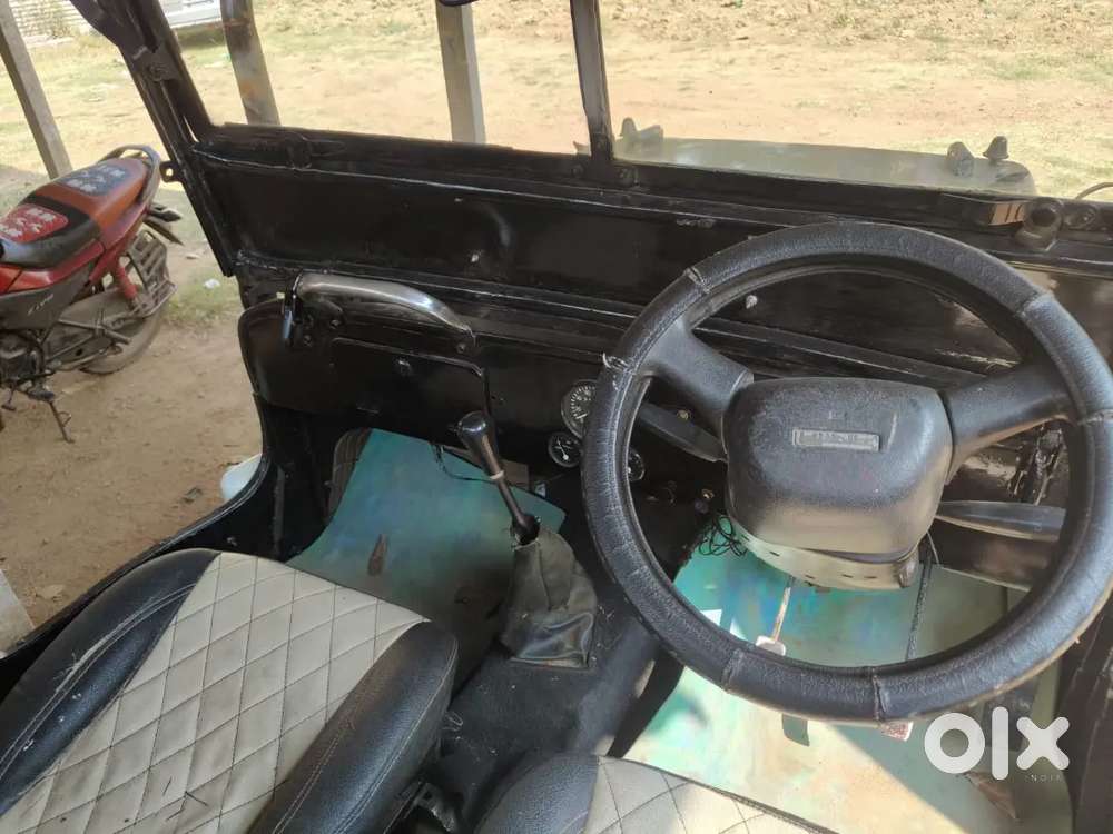 Mahindra Jeep 2004