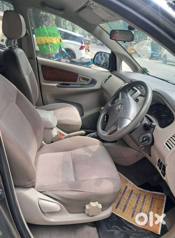 Toyota Innova 2.5 G (diesel) 7 Seater, 2013, Diesel