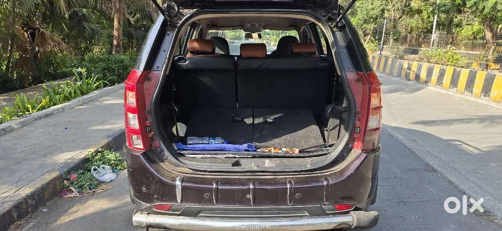 2013 Mahindra Xuv500 W8 Available In Lakeside Purple Colour