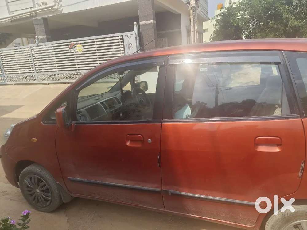 Maruti Suzuki Estilo 2011