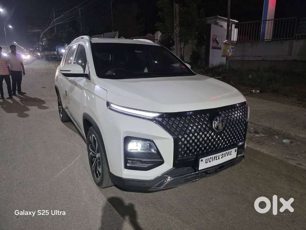 Mg Hector Plus 2025 Petrol 13000 Km Driven