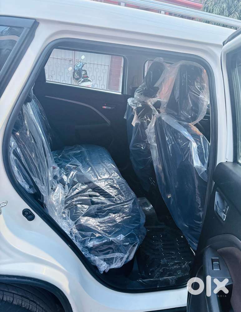 Maruti Suzuki Brezza 1.5 Zxi Smart Hybrid, 2025, Petrol