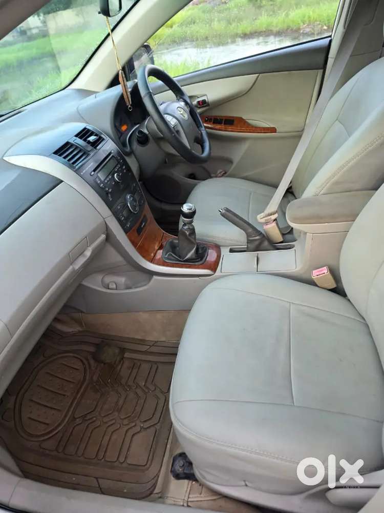 Toyota Corolla Altis 2011 3rd Owner