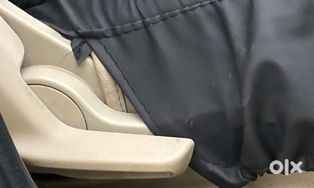 Maruti Suzuki Swift Dzire Amt Vxi, 2017, Petrol