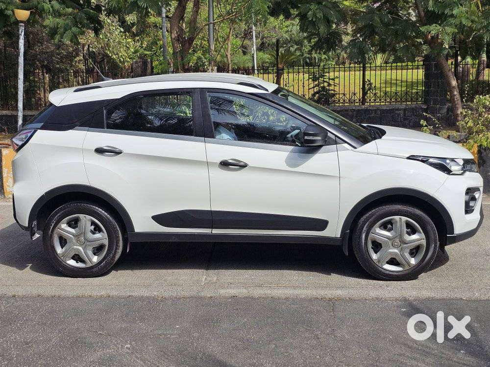 Tata Nexon 1.2 Revotron Xm (s), 2022, Petrol