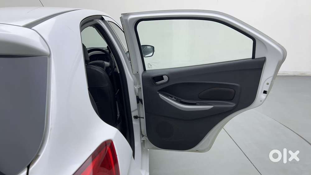 Ford Figo 1.2p Trend Mt, 2016, Petrol