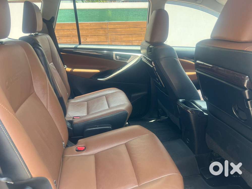 Toyota Innova Crysta