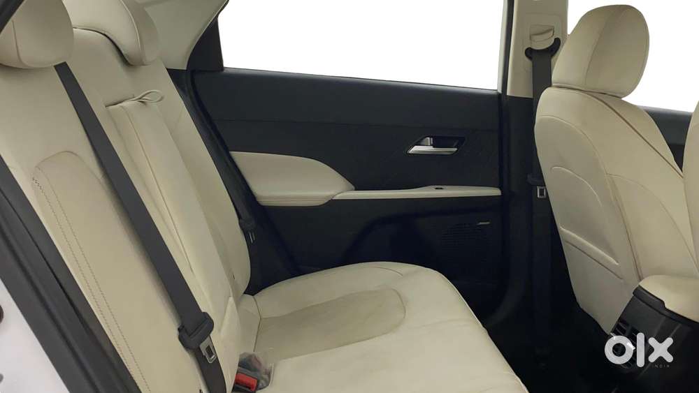 Hyundai Verna 1.5 Sx (o) Ivt, 2025, Petrol