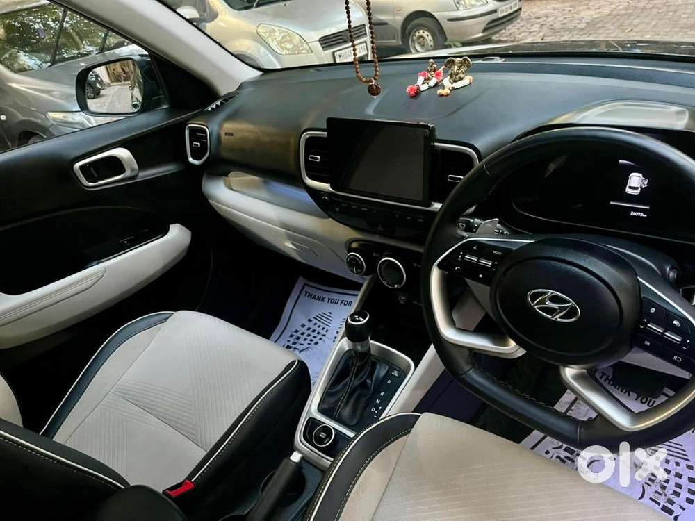 Hyundai Venue 2023 Petrol Good Condition