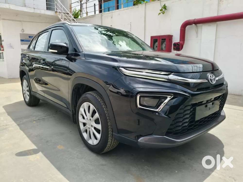 Toyota Urban Cruiser Hyryder, 2025, Petrol