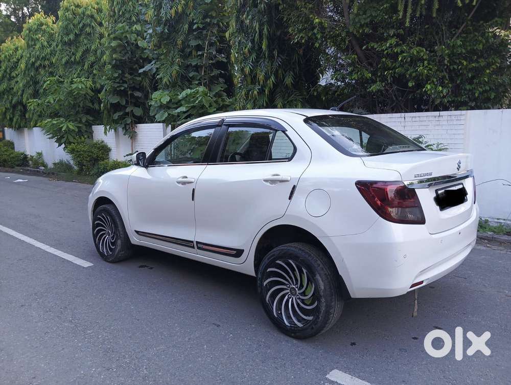 Maruti Suzuki Swift Dzire Vxi Optional, 2023, Petrol