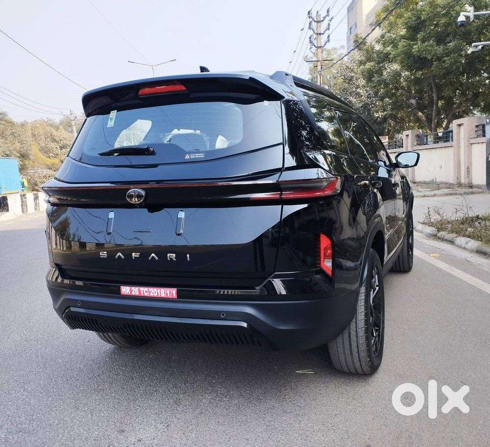 Tata Safari Accomplished X Plus 7 Str Dark Edition At, 2025, Diesel