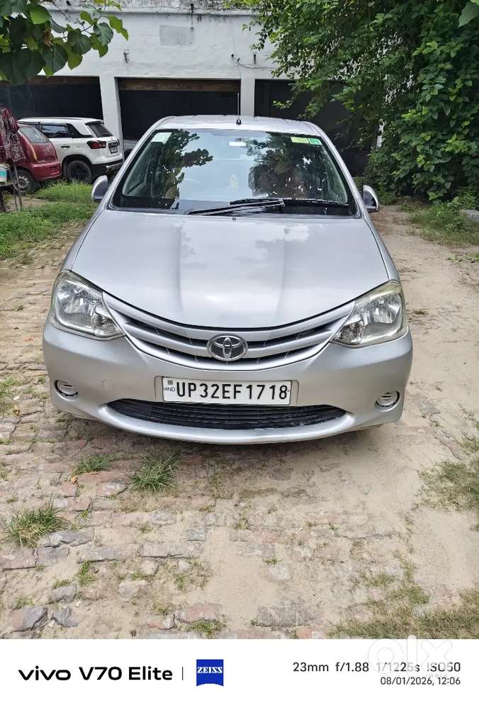 Toyota Etios Liva 2012