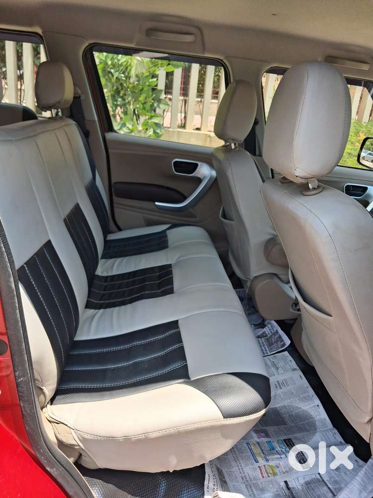 Mahindra Tuv 300 Mhawk100 T8, 2016, Diesel