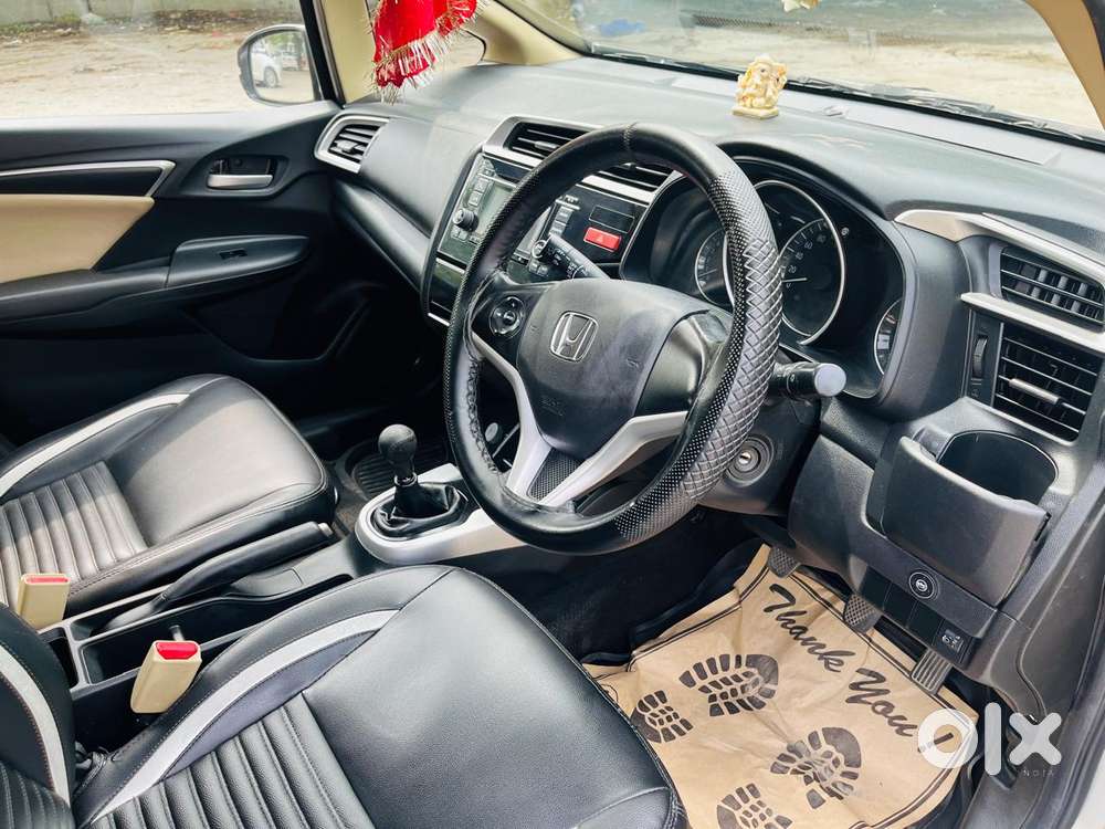 Honda Jazz 1.2 V I Vtec, 2015, Cng & Hybrids