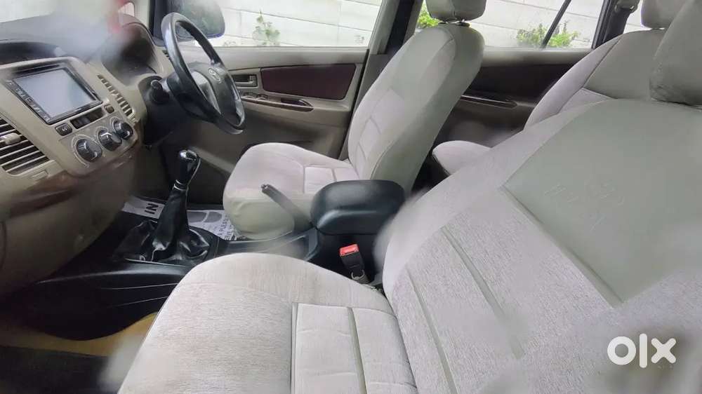 Toyota Innova 2.5 G Diesel 2015