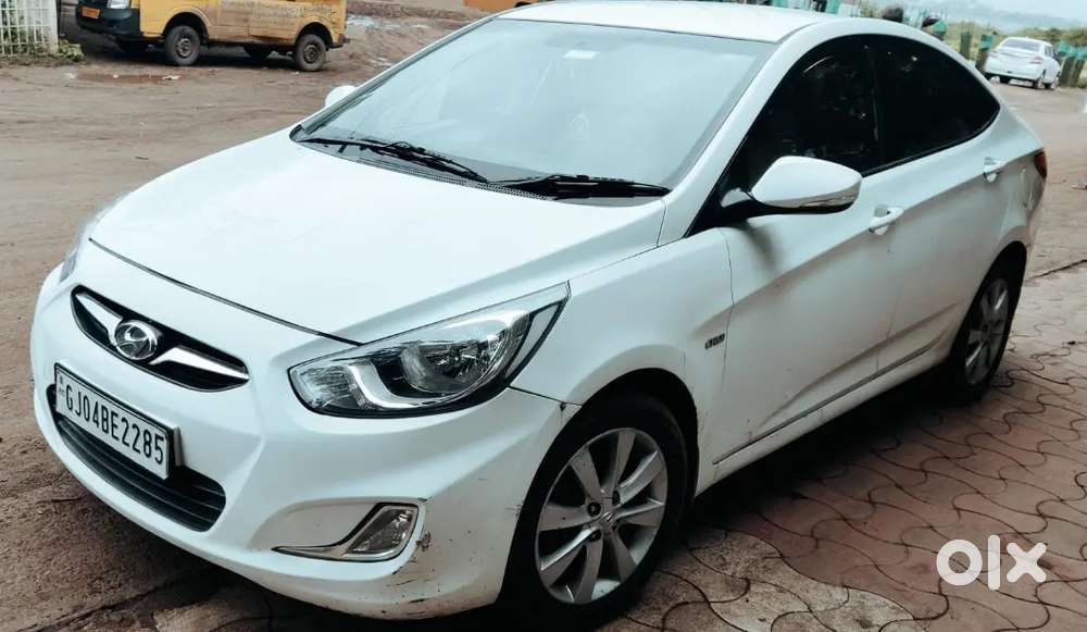 Hyundai Verna 2012