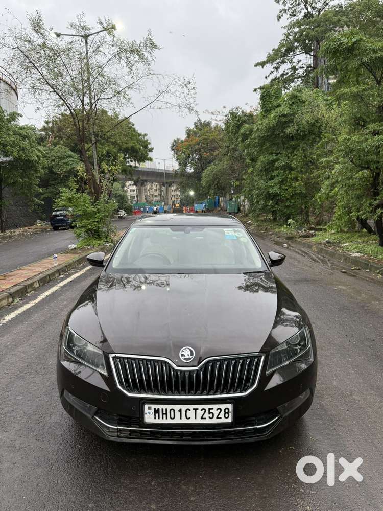 Skoda Superb Style 1.8 Tsi At, 2017, Petrol