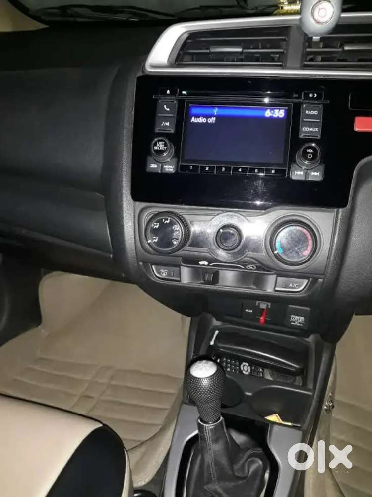 Honda Jazz September 2015 Petrol Well Maintained