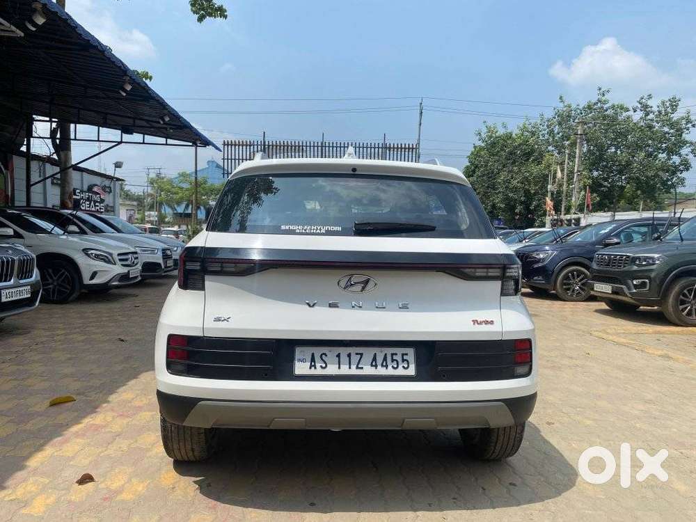 Hyundai Venue 1.0 Sx (o) Turbo Dct, 2023, Petrol