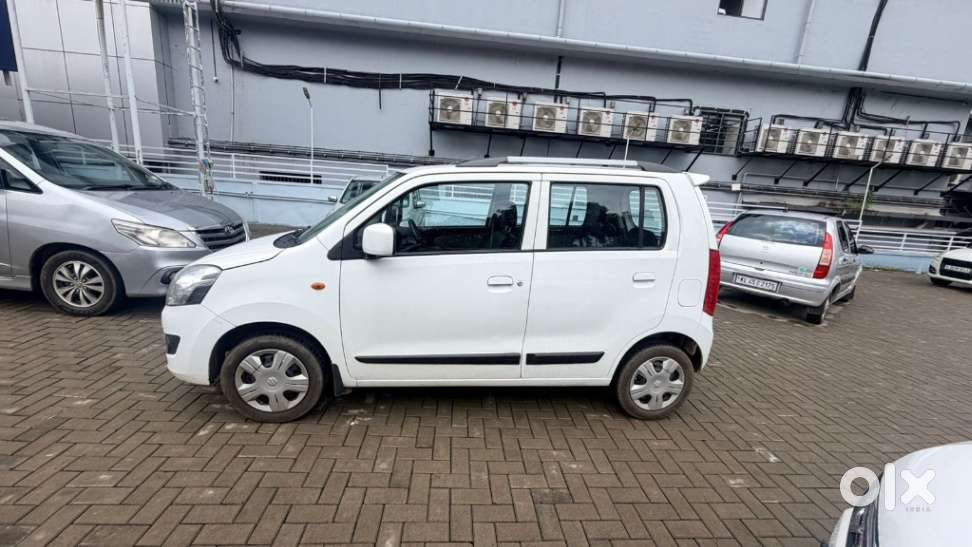 Maruti Suzuki Wagon R Amt Vxi, 2017, Petrol