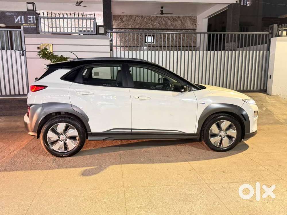 Hyundai Kona Electric Premium Dual Tone, 2019, Electric