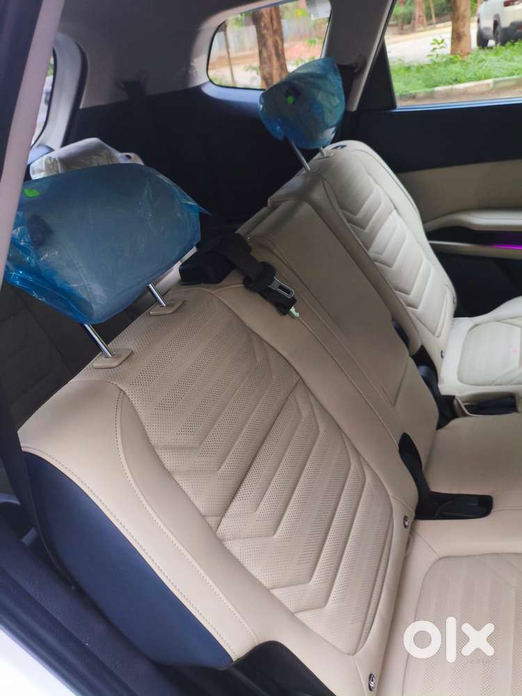 Kia Carens 1.5 Luxury Plus Turbo Dct 7 Str, 2023, Petrol