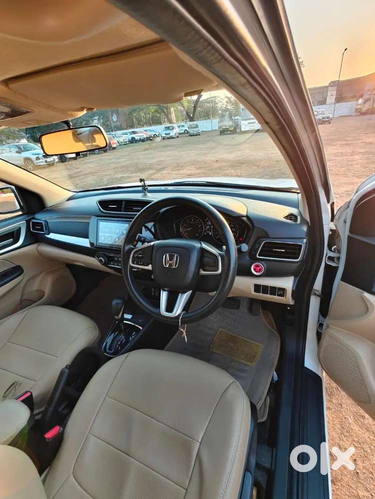 Honda Amaze  Vx Automatic   Warranty Upto 2028 Mint Condition 30000km