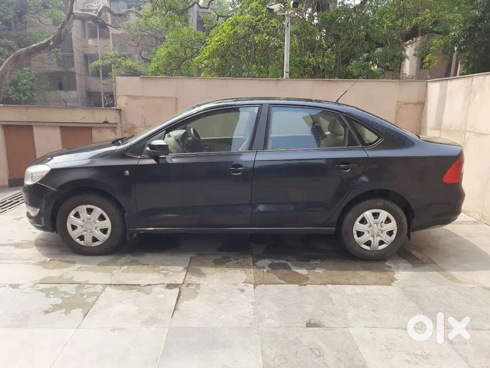 Skoda Rapid 2012 Year Petrol