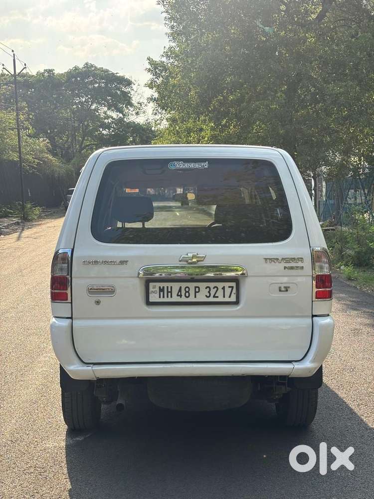 Chevrolet Tavera Lt 10 Seater Bsiii, 2013, Diesel