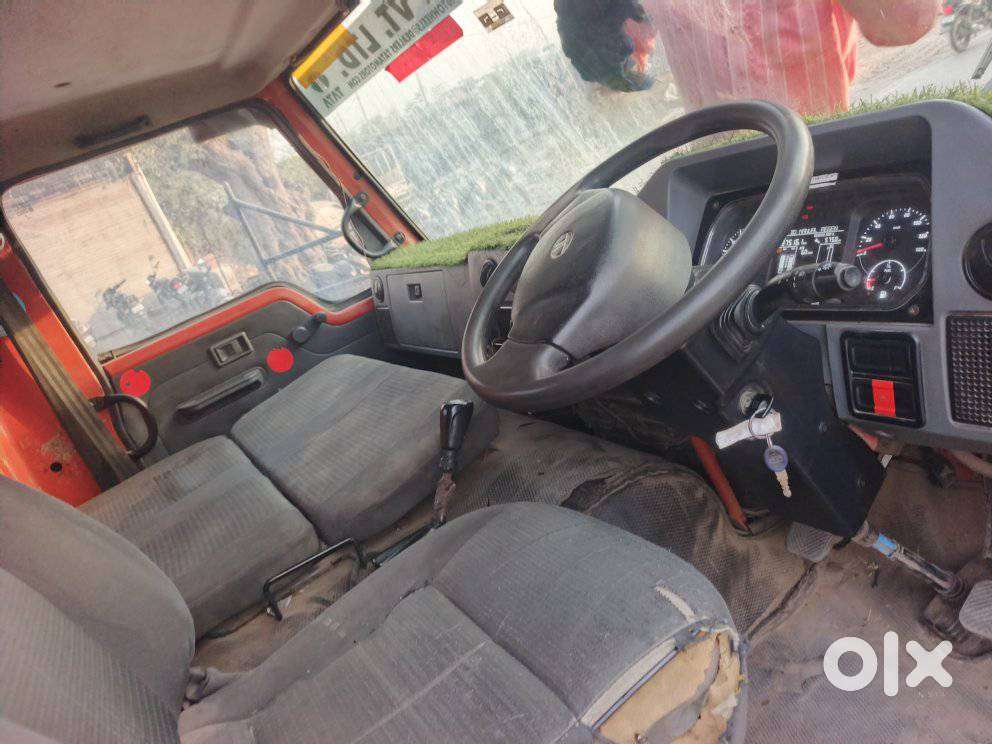 Tata Hexa 2.2 Xe 4x2 7 Str, 2022, Diesel